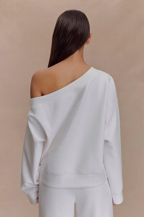 Aiden Slouchy Crew Jumper – Ivory Aiden Slouchy Crew Jumper – Ivory