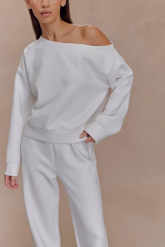 Aiden Slouchy Crew Jumper – Ivory Aiden Slouchy Crew Jumper – Ivory