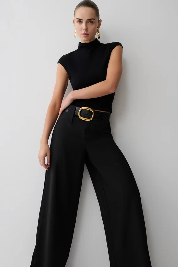 Arlo Wide Leg Suiting Trouser – Black Arlo Wide Leg Suiting Trouser – Black