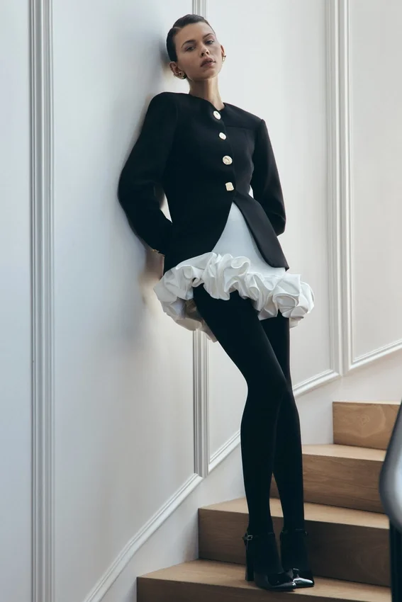 Asia Mixed Button Blazer – Black Asia Mixed Button Blazer – Black