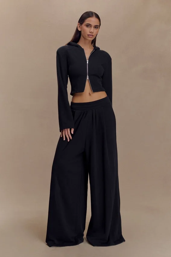 Aspen Gathered Wide Leg Jogger – Black Aspen Gathered Wide Leg Jogger – Black