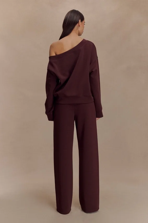 Aiden Slouchy Crew Jumper – Chocolate Aiden Slouchy Crew Jumper – Chocolate