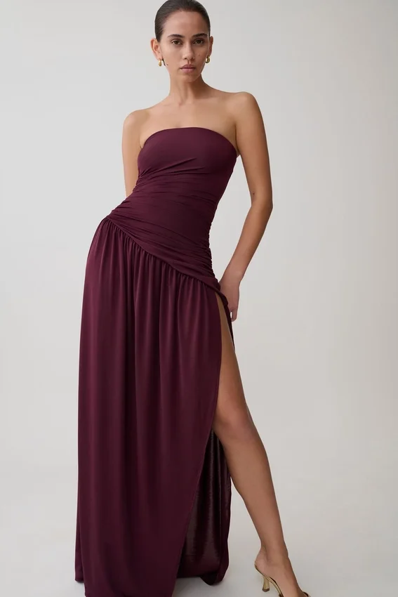 Bex Strapless Slinky Maxi Dress With Split – Burgundy Bex Strapless Slinky Maxi Dress With Split – Burgundy