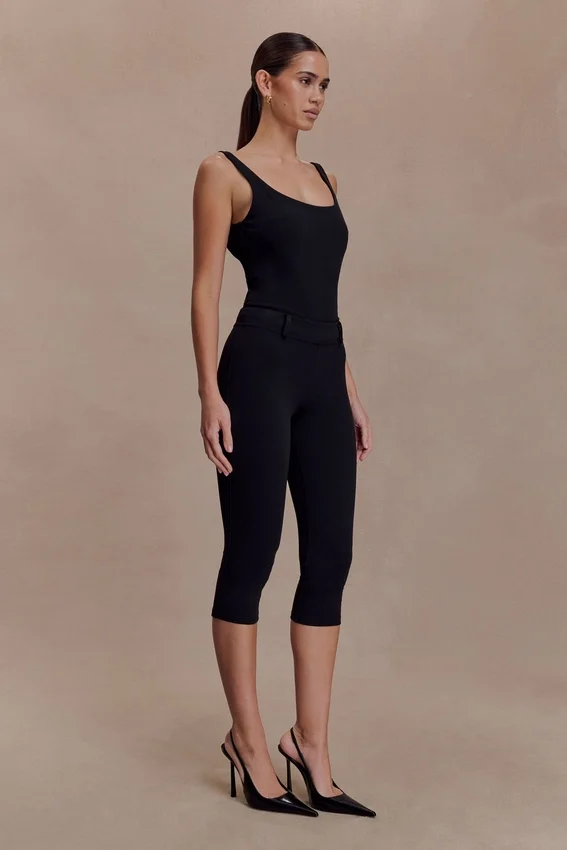 Blanca Stretch Crepe Capri Pants – Black Blanca Stretch Crepe Capri Pants – Black