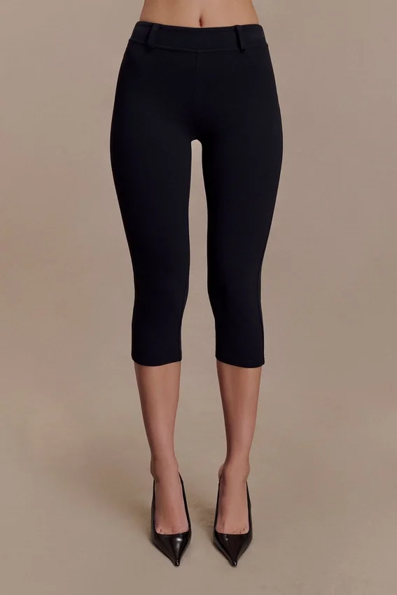 Blanca Stretch Crepe Capri Pants – Black Blanca Stretch Crepe Capri Pants – Black
