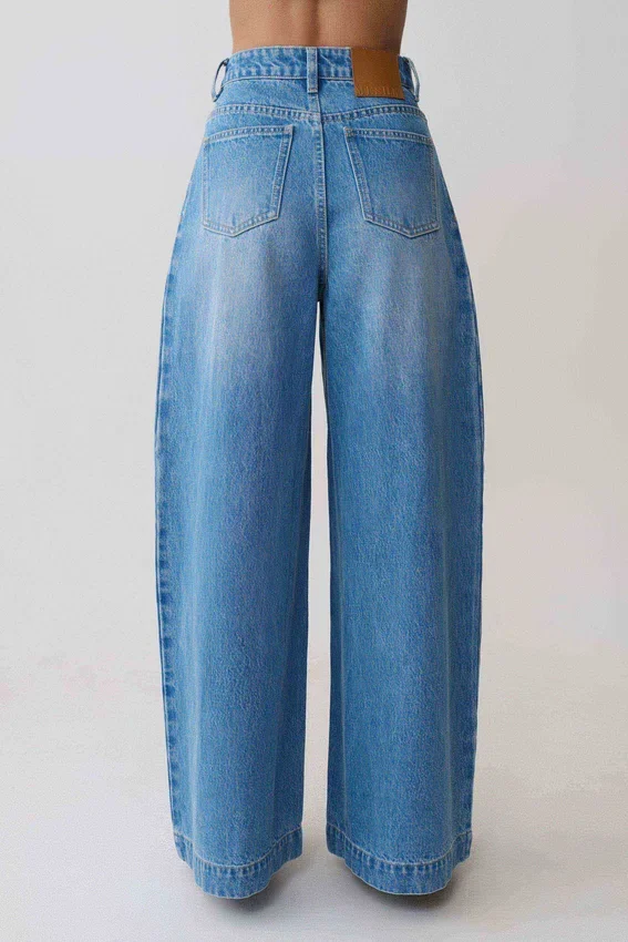 Bobby Oversized Jean With Front Pleat – Summer Blue Bobby Oversized Jean With Front Pleat – Summer Blue