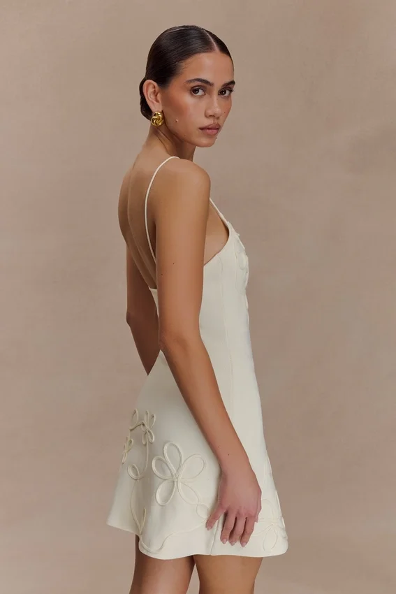 Brullo Embroidery Knit Mini Dress – Ivory Brullo Embroidery Knit Mini Dress – Ivory