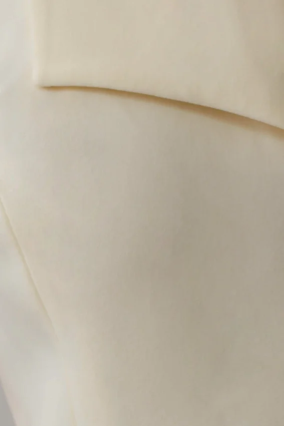 Calla Collared Sleeveless Halter Top – Ivory Calla Collared Sleeveless Halter Top – Ivory
