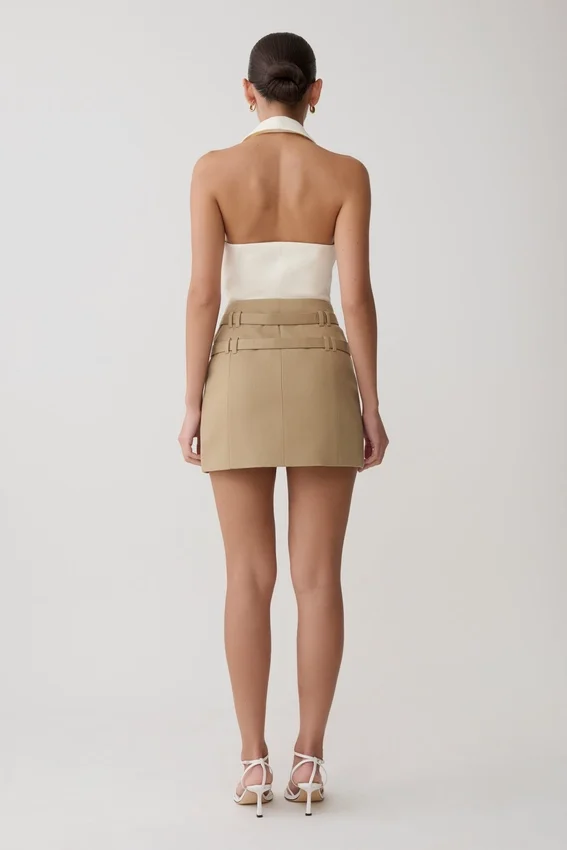 Calla Collared Sleeveless Halter Top – Ivory Calla Collared Sleeveless Halter Top – Ivory