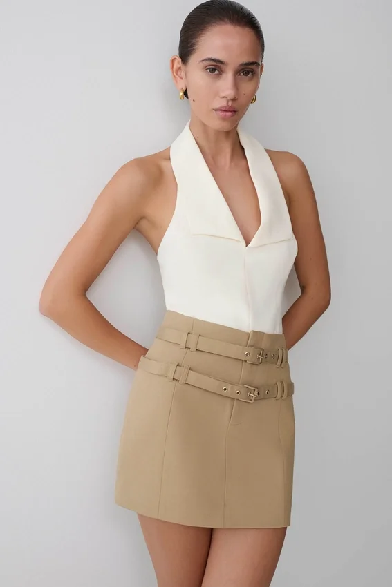 Calla Collared Sleeveless Halter Top – Ivory Calla Collared Sleeveless Halter Top – Ivory