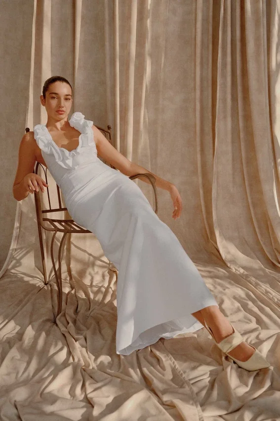 Carolyn Linen Bubble Maxi Dress – White Carolyn Linen Bubble Maxi Dress – White
