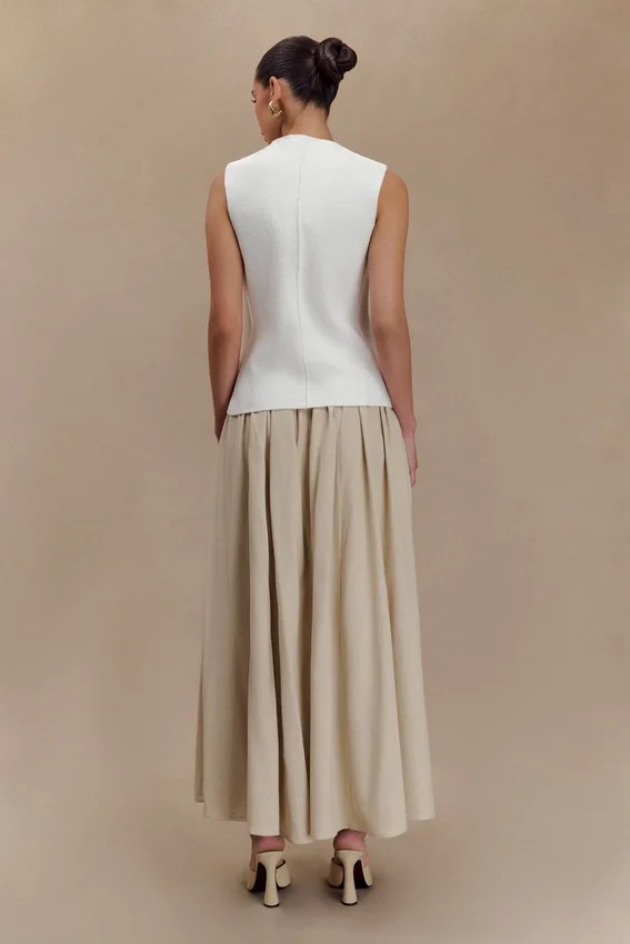Clarence Linen A-Line Maxi Skirt – Natural Clarence Linen A-Line Maxi Skirt – Natural