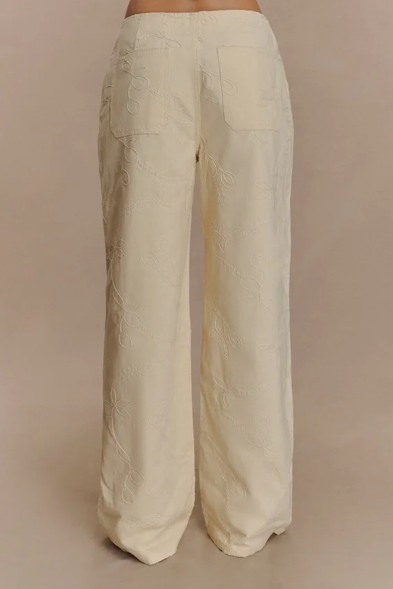 Ebony Embroidered Denim Jeans – Cream Ebony Embroidered Denim Jeans – Cream