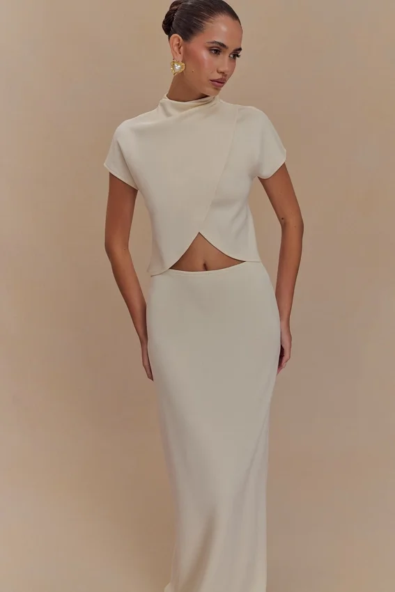 Eris Scuba Jersey Maxi Skirt – Ivory Eris Scuba Jersey Maxi Skirt – Ivory