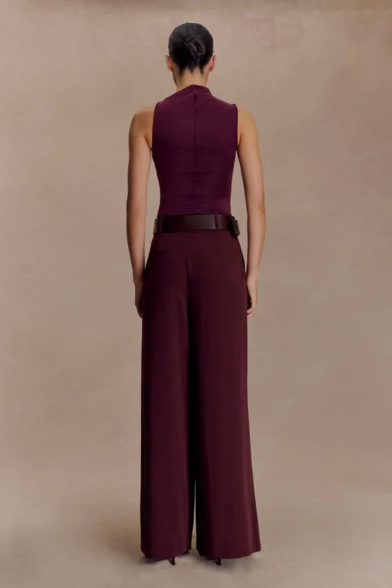 Hadleigh Sleeveless Slinky Top – Burgundy Hadleigh Sleeveless Slinky Top – Burgundy