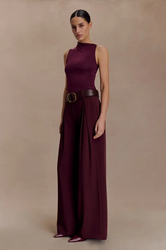 Hadleigh Sleeveless Slinky Top – Burgundy Hadleigh Sleeveless Slinky Top – Burgundy