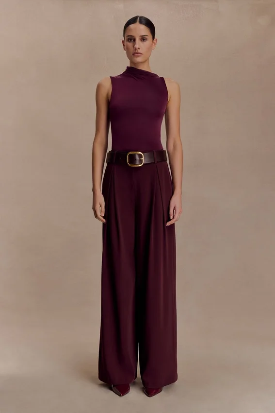 Hadleigh Sleeveless Slinky Top – Burgundy Hadleigh Sleeveless Slinky Top – Burgundy