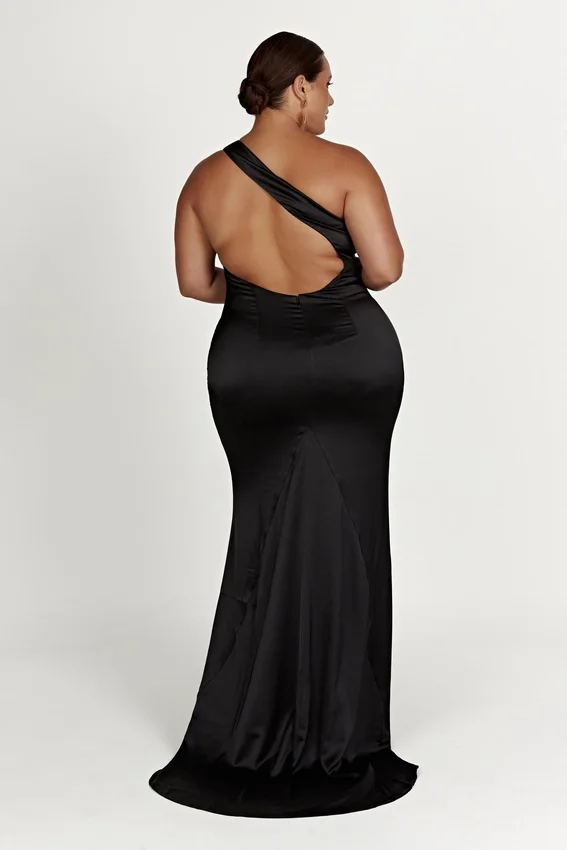 Harper One Shoulder Gown – Black Harper One Shoulder Gown – Black