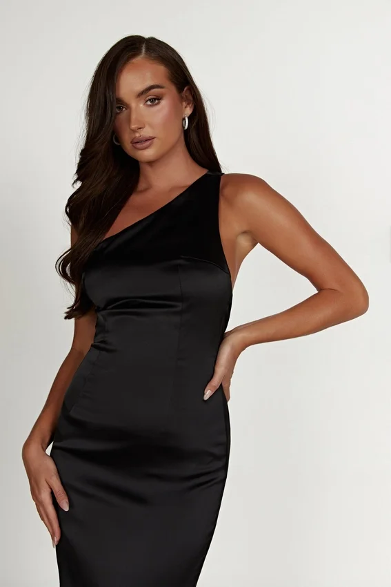 Harper One Shoulder Gown – Black Harper One Shoulder Gown – Black