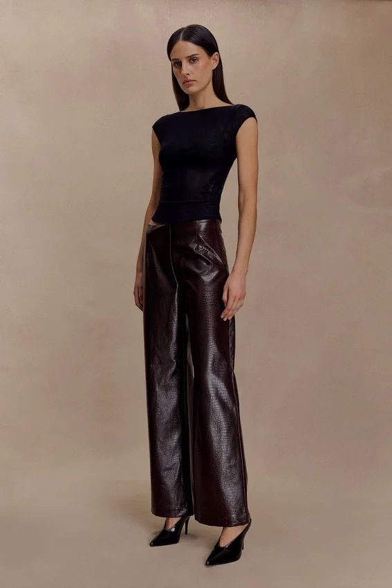 Henry Croc Faux Leather Straight Leg Pants – Dark Chocolate Henry Croc Faux Leather Straight Leg Pants – Dark Chocolate