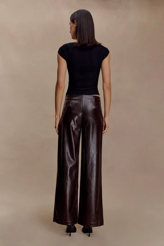 Henry Croc Faux Leather Straight Leg Pants – Dark Chocolate Henry Croc Faux Leather Straight Leg Pants – Dark Chocolate