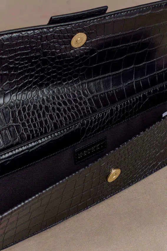 Jessica Faux Leather Crocodile Clutch – Black Jessica Faux Leather Crocodile Clutch – Black