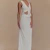 Kassidy Peached Jersey Maxi Dress – Ivory Kassidy Peached Jersey Maxi Dress – Ivory