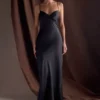 Lilly Sweetheart Satin Maxi Dress – Black