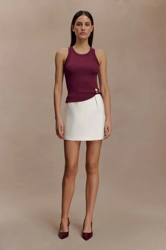 Lola Ribbed Sleeveless Top With Hardware – Burgundy Lola Ribbed Sleeveless Top With Hardware – Burgundy