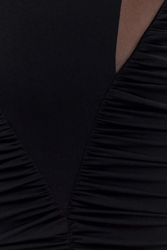 Louanne Slinky Long Sleeve Maxi Dress – Black Louanne Slinky Long Sleeve Maxi Dress – Black