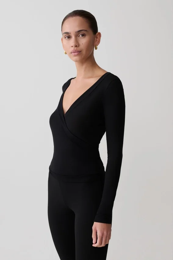 Lumi Long Sleeve Mesh Top – Black Lumi Long Sleeve Mesh Top – Black