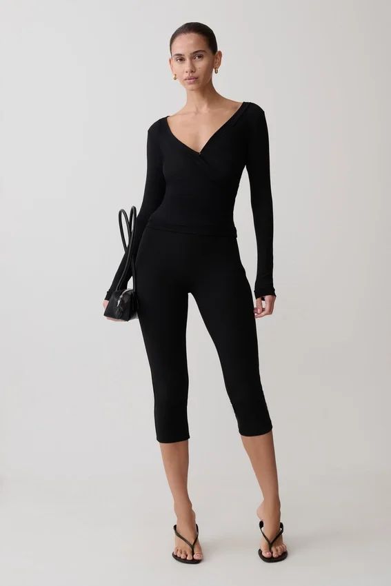 Lumi Long Sleeve Mesh Top – Black Lumi Long Sleeve Mesh Top – Black
