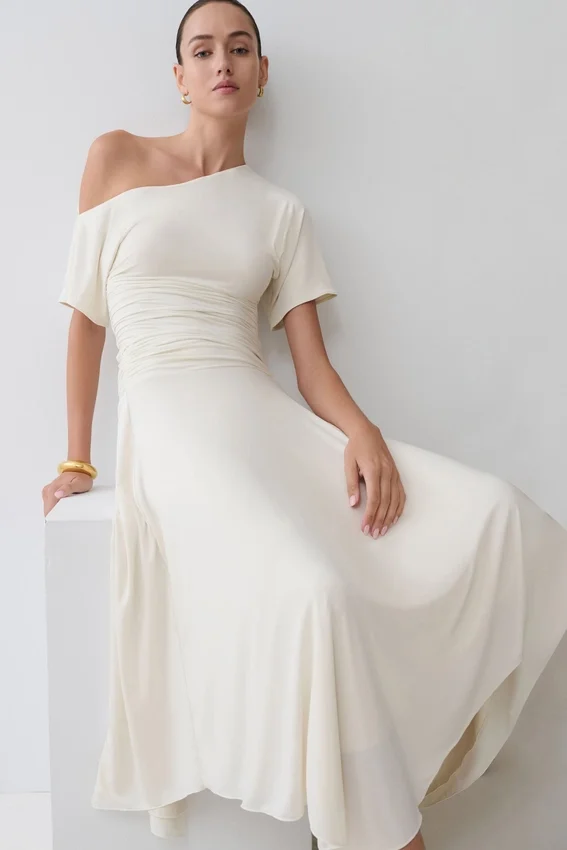 Luu Slinky Midi Skirt – Ivory Luu Slinky Midi Skirt – Ivory