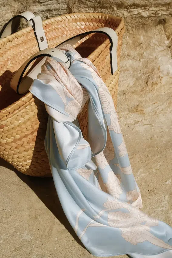M-List Scarf – Blue Floral Print M-List Scarf – Blue Floral Print