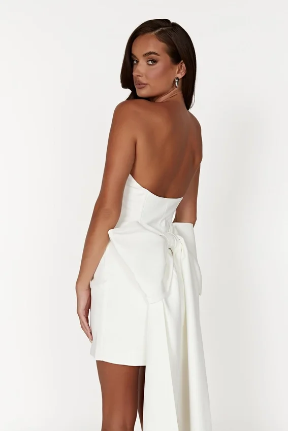 Meredith Strapless Bow Mini Dress – White Meredith Strapless Bow Mini Dress – White