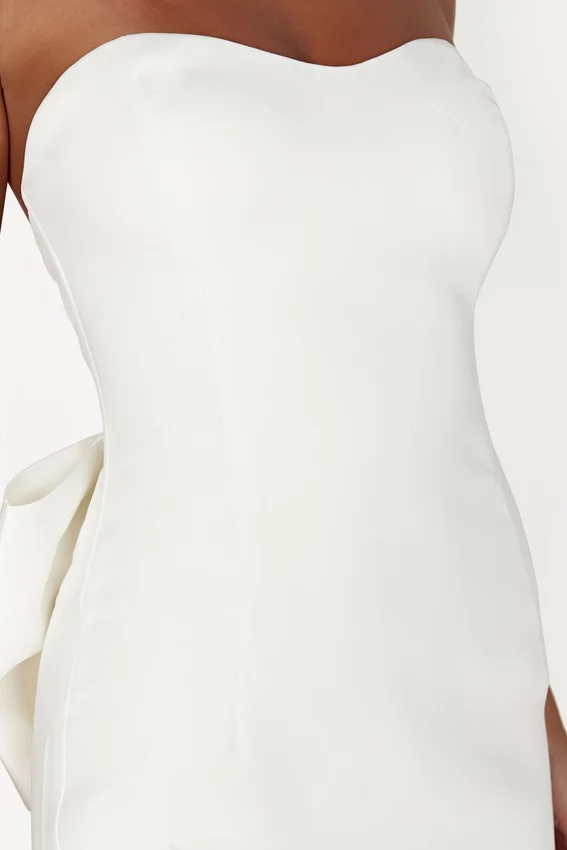Meredith Strapless Bow Mini Dress – White Meredith Strapless Bow Mini Dress – White