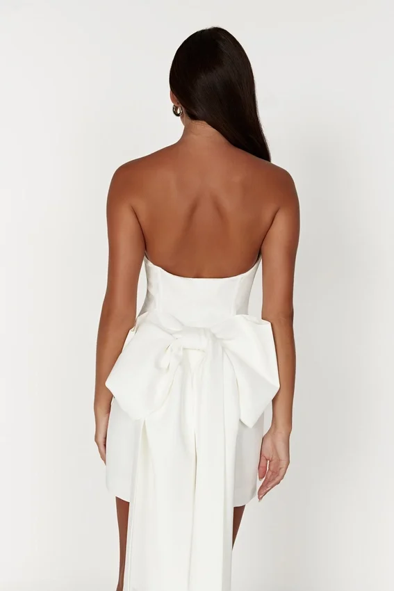 Meredith Strapless Bow Mini Dress – White Meredith Strapless Bow Mini Dress – White
