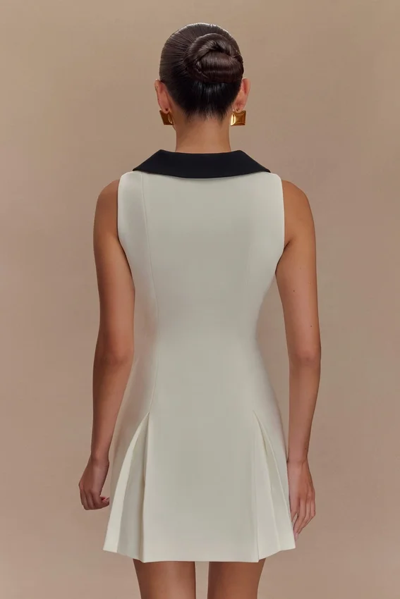 Oli Sleeveless Contrast Mini Dress – Ivory/Black Oli Sleeveless Contrast Mini Dress – Ivory/Black