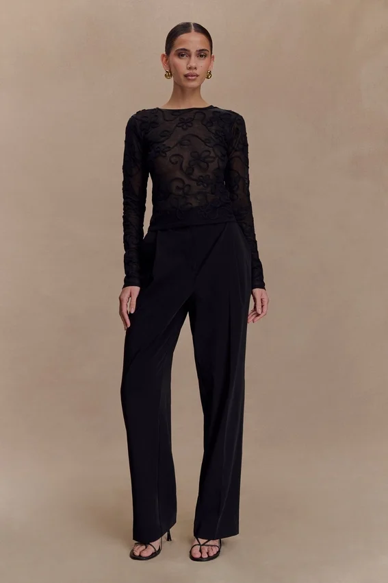 Omari Embroidery Long Sleeve Knit Top – Black Omari Embroidery Long Sleeve Knit Top – Black