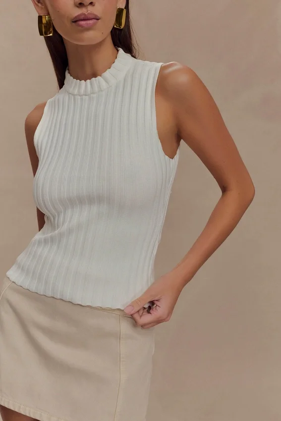 Oona Turtle Neck Knit Top – Ivory Oona Turtle Neck Knit Top – Ivory