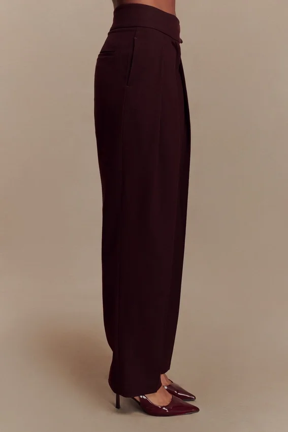 Penelope Pleated High Waisted Pants – Mahogany Penelope Pleated High Waisted Pants – Mahogany