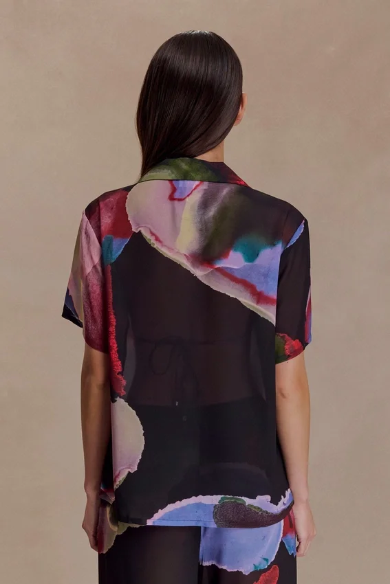 Rachel Chiffon Short Sleeve Shirt – Multi Fluid Reverie Print Rachel Chiffon Short Sleeve Shirt – Multi Fluid Reverie Print