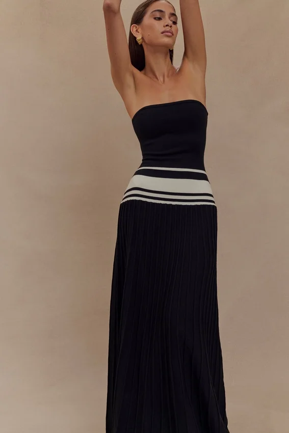 Solaris Strapless Contrast Knit Maxi Dress – Black/White Solaris Strapless Contrast Knit Maxi Dress – Black/White