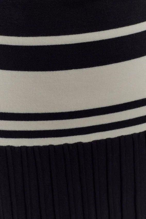 Solaris Strapless Contrast Knit Maxi Dress – Black/White Solaris Strapless Contrast Knit Maxi Dress – Black/White