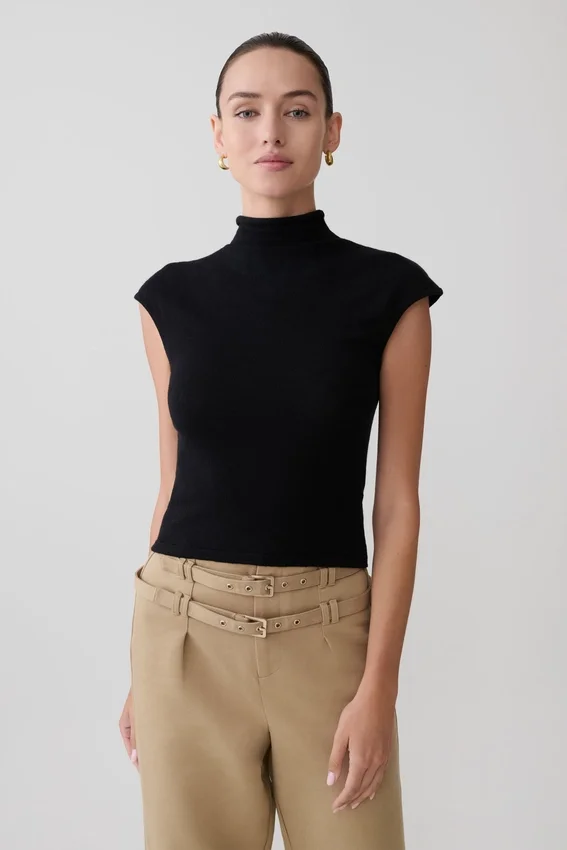 Sonny Short Sleeve Knit Top – Black Sonny Short Sleeve Knit Top – Black