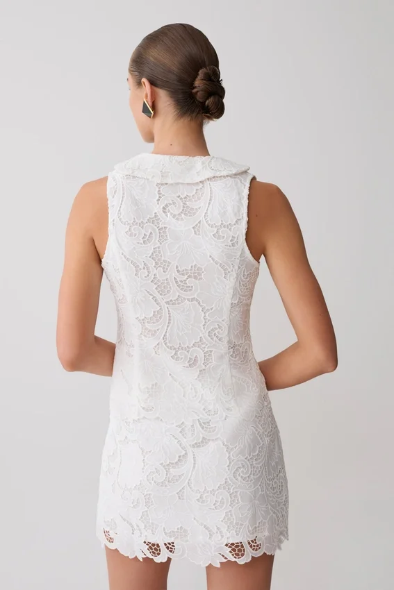Tessa Broderie Tie Front Sleeveless Top – White Tessa Broderie Tie Front Sleeveless Top – White