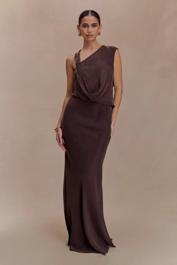 Violeta Asymmetric Top – Dark Chocolate Violeta Asymmetric Top – Dark Chocolate