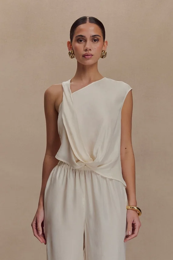 Violeta Asymmetric Top – Ivory Violeta Asymmetric Top – Ivory