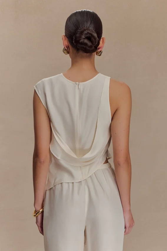 Violeta Asymmetric Top – Ivory Violeta Asymmetric Top – Ivory