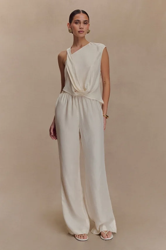 Violeta Asymmetric Top – Ivory Violeta Asymmetric Top – Ivory